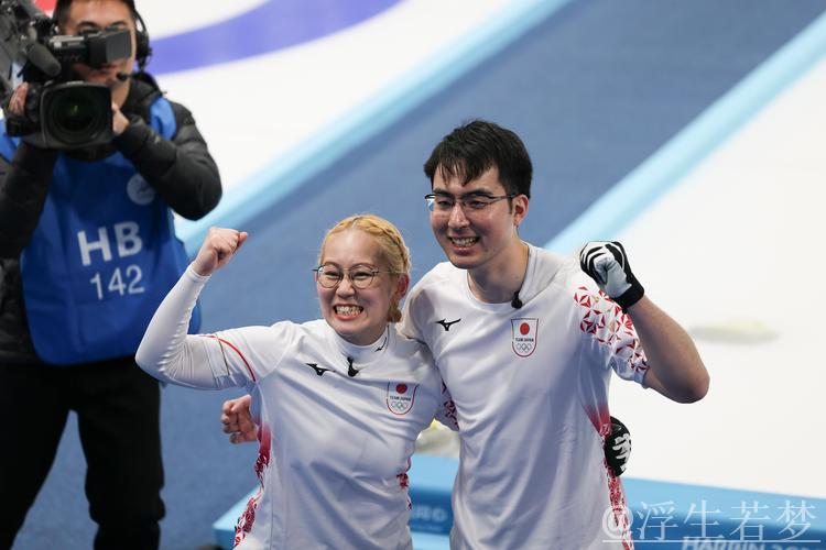 日本队击败中国男子冰壶队 日本队击败中国男子冰壶队